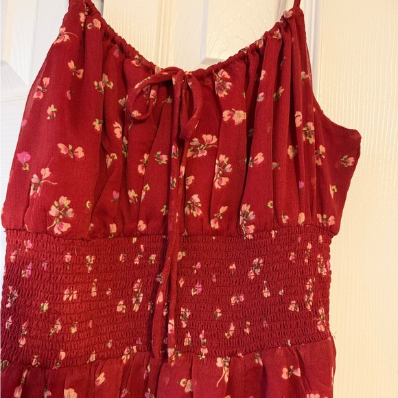 Deep Red Floral Maxi Dress - Picture 2 of 4